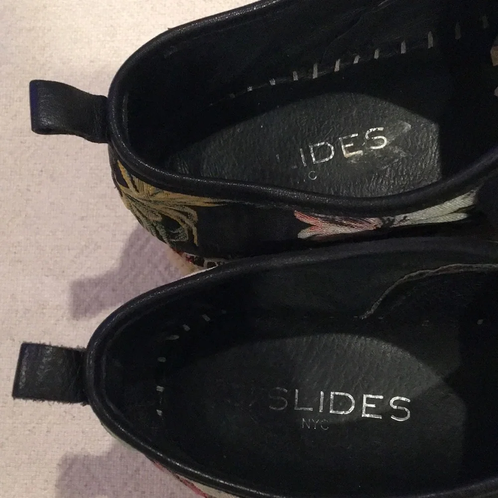 J/SLIDES | EUC Floral Rally Espadrilles 8.5